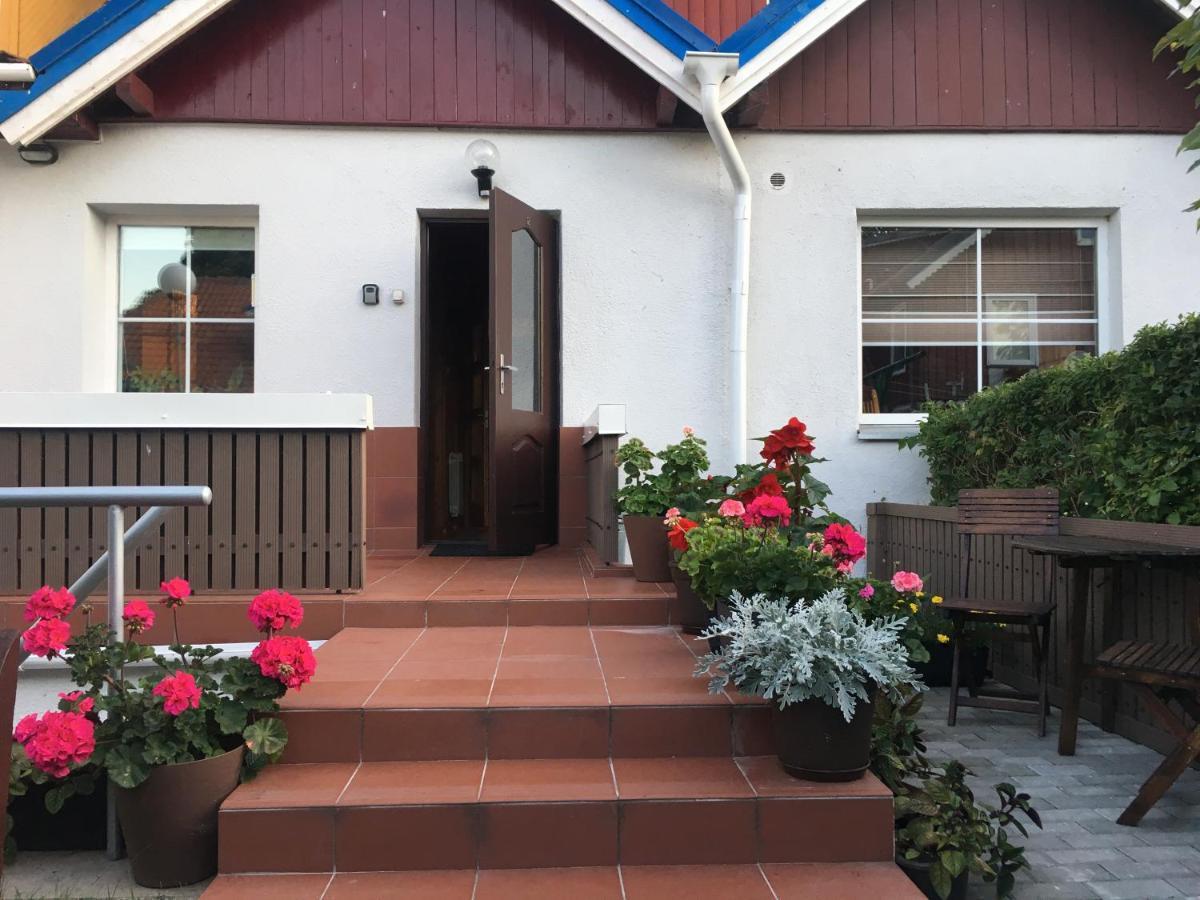 Nida Guesthouse At Loreta エクステリア 写真