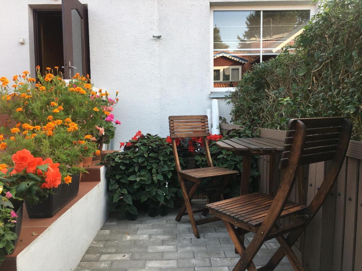 Nida Guesthouse At Loreta エクステリア 写真
